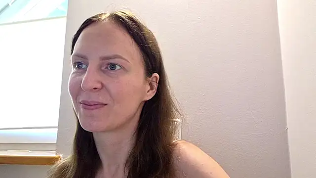 Snapshot of AnnaTight chatting on June 30, 8:14 am AnnaTight online show from June 30, 8:14 am