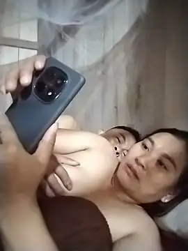 Snapshot of mylove-cute chatting on July 10, 1:44 pm mylove-cute online show from July 10, 1:44 pm