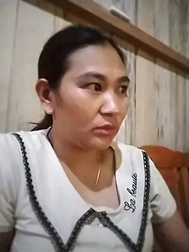 Snapshot of mylove-cute chatting on June 30, 12:10 am mylove-cute online show from June 30, 12:10 am