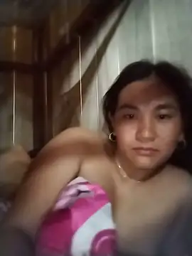 Snapshot of mylove-cute chatting on June 15, 8:25 am mylove-cute online show from June 15, 8:25 am
