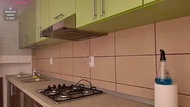 AshleyVance online show from April 8, 8:21 pm