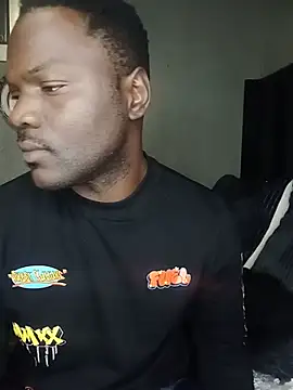 Snapshot of sweetchubbz chatting on June 15, 5:18 am sweetchubbz online show from June 15, 5:18 am