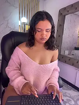 Catalinaa01 online show from May 2, 3:34 am