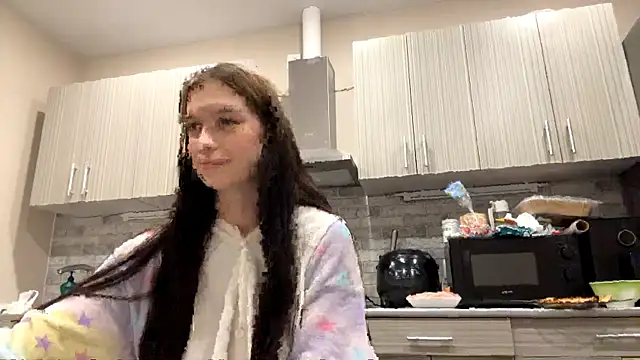 LaraDraggoo online show from March 30, 7:26 pm