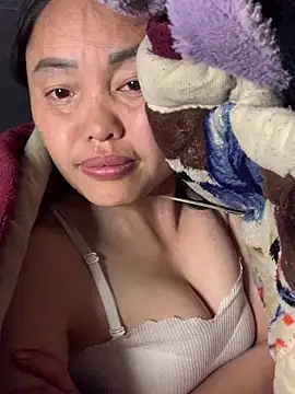ten-girl-2k5 online show from March 13, 4:12 pm