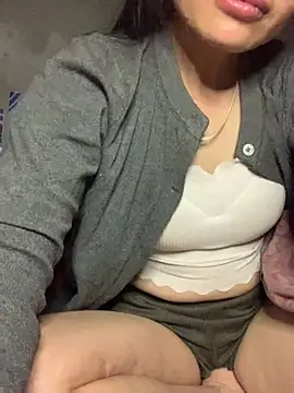 ten-girl-2k5 online show from March 11, 12:15 am