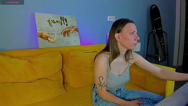 Lina Smilee online show from March 10, 3:10 am