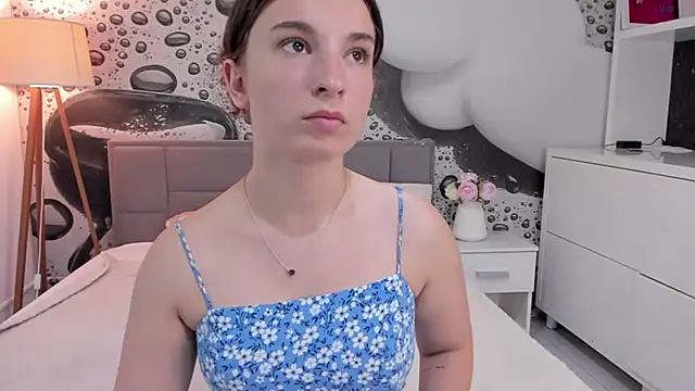 JosephineRows online show from June 30, 12:27 pm