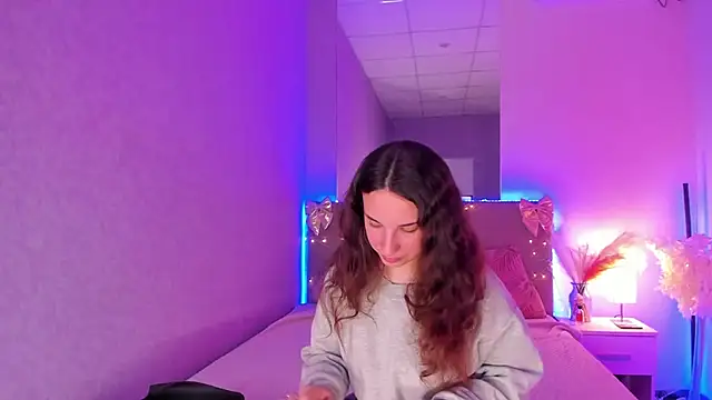 JosephineRows online show from March 25, 1:43 pm