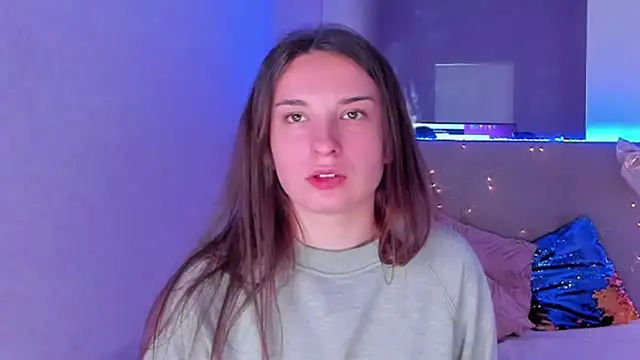 Snapshot of JosephineRows chatting on March 16, 1:26 pm JosephineRows online show from March 16, 1:26 pm