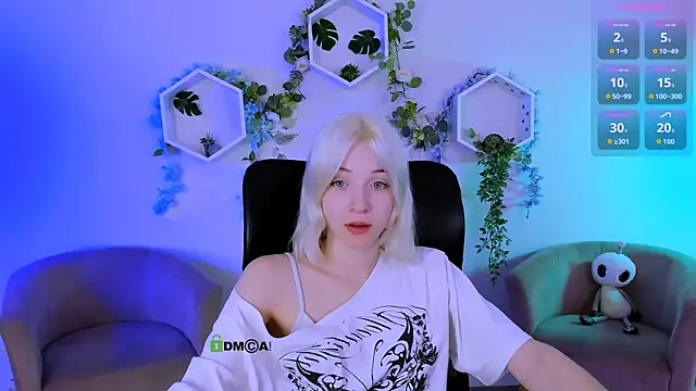  sabrina moore online show from July 18, 6:38 pm