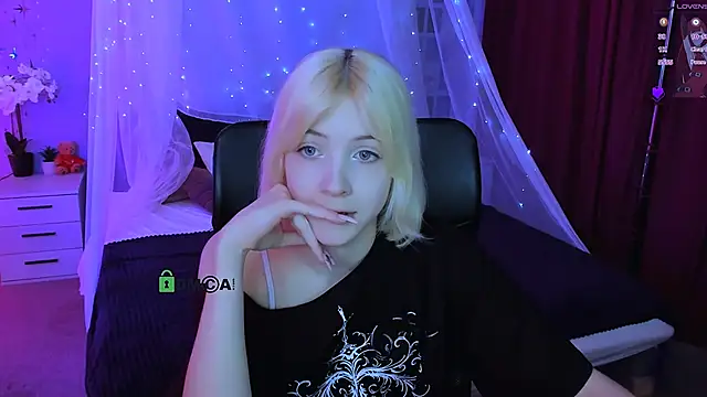  sabrina moore online show from May 3, 8:52 am