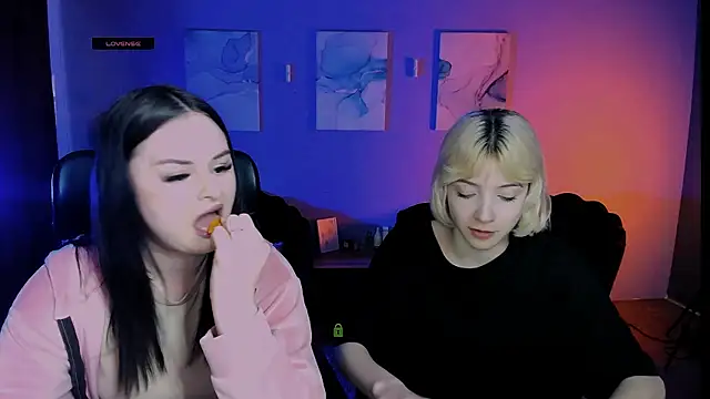  sabrina moore online show from April 9, 8:53 am