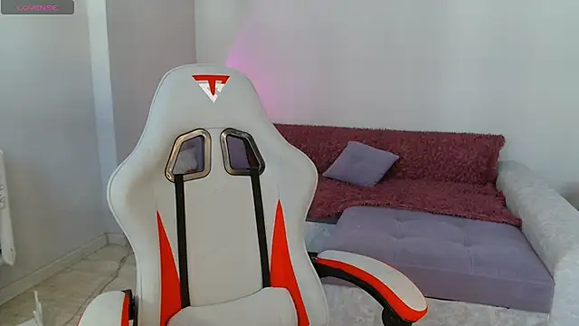 Evelinochka online show from April 23, 9:05 am