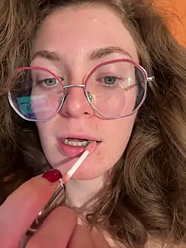 Hii Adel online show from March 28, 9:38 pm