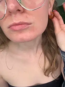 Hii Adel online show from March 18, 5:47 pm