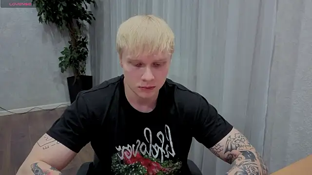 Whitesmoke666 online show from March 10, 9:41 pm