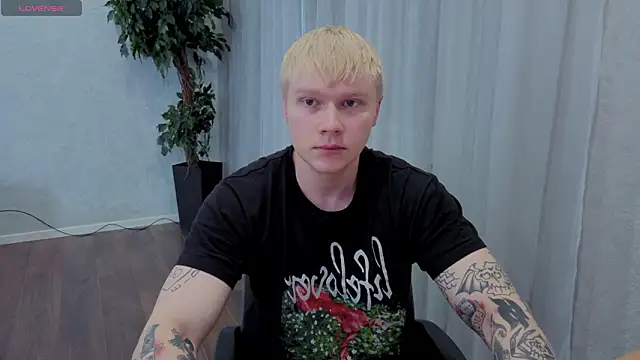 Whitesmoke666 online show from March 11, 10:42 am