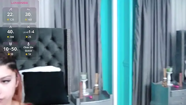 RenataWalls online show from April 10, 3:19 pm