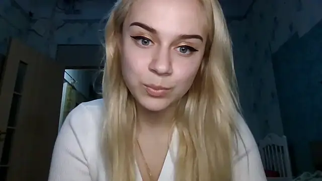 Barbie   girl online show from March 12, 4:00 pm