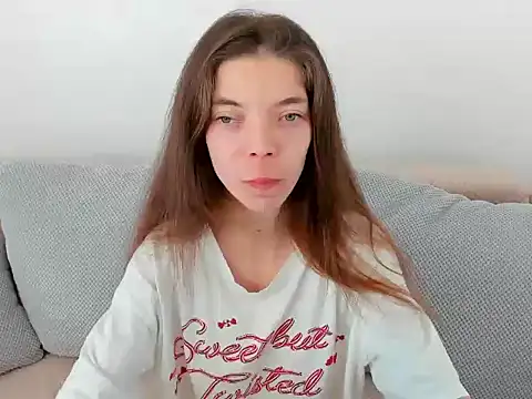 LikaAeiston1 online show from March 12, 5:45 am