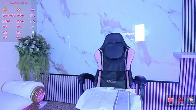 Gigi cutte  online show from April 22, 12:12 pm