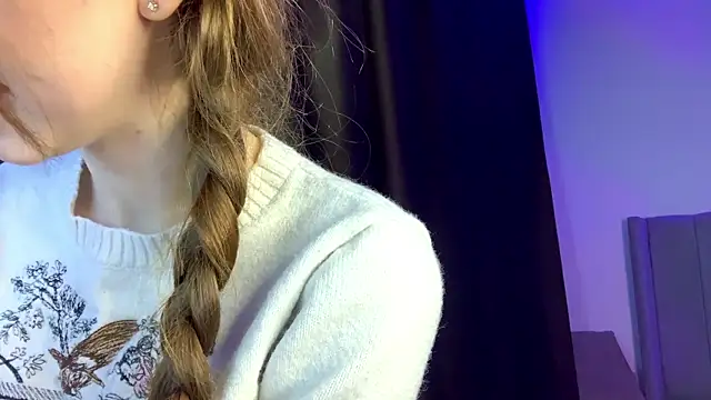 Kissme Kira online show from March 12, 10:25 pm