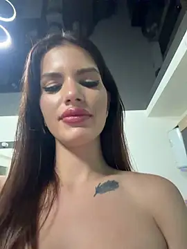 RaniaSnow online show from April 6, 4:52 pm