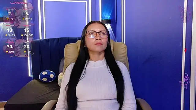 Chloe16  online show from April 1, 7:44 pm