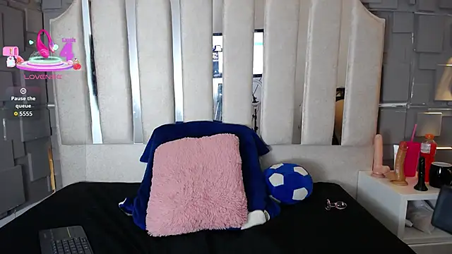 Chloe16  online show from May 15, 11:52 am