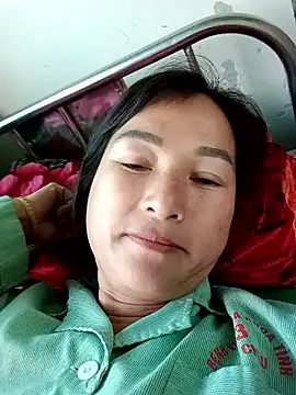 Yuhi3d online show from May 3, 1:44 am
