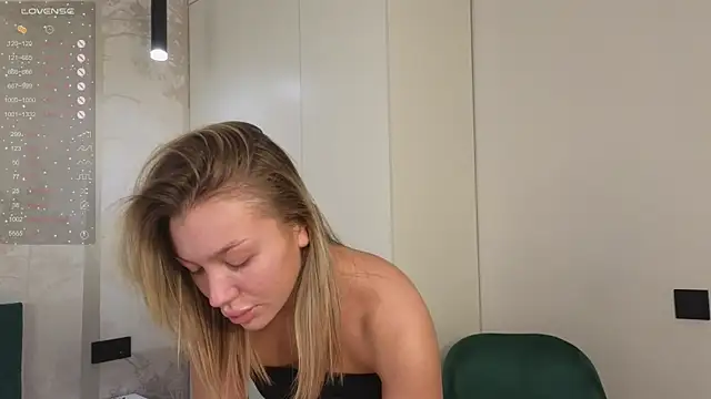 Emily Greys online show from June 4, 11:59 am