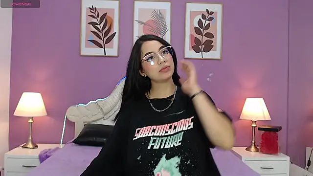 YayaQueen online show from June 14, 12:28 pm