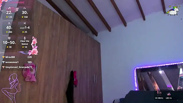 SkyeGabbyRose online show from April 12, 11:35 am