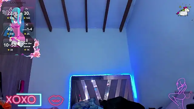SkyeGabbyRose online show from March 31, 9:55 am