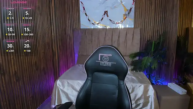 Maile Tay online show from March 19, 3:28 am