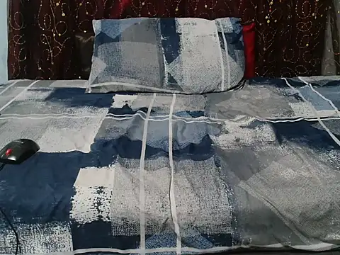 Sexy Teexx online show from April 5, 5:30 pm