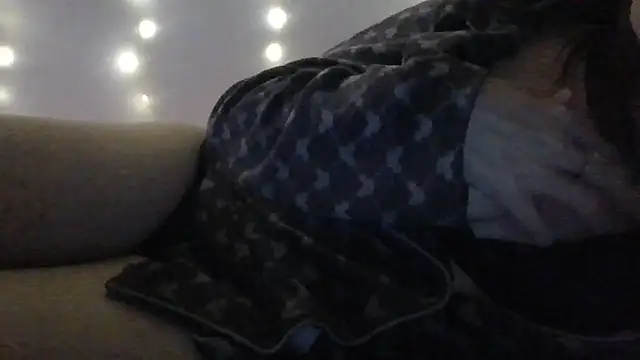 Spicy SkyeUK online show from March 11, 11:43 pm