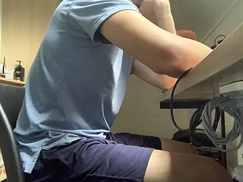 hoppyhops online show from May 6, 2:43 pm