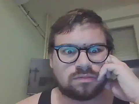 Rennato27 online show from March 6, 5:19 pm