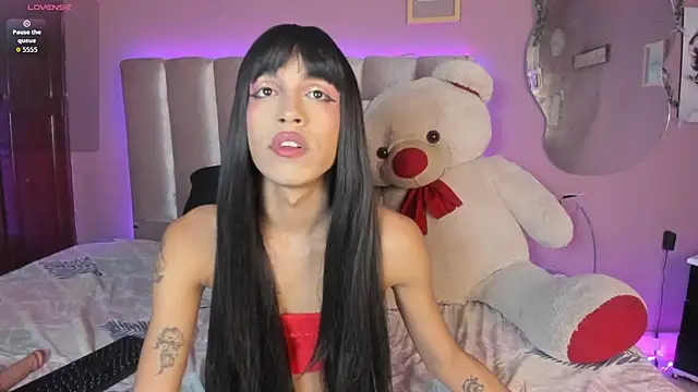 nikkita dragon  online show from March 26, 8:18 pm