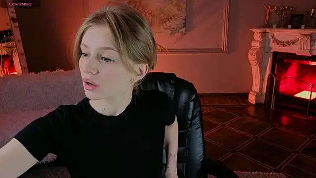 Mickey Milk online show from April 24, 5:53 am