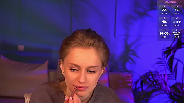 Mickey Milk online show from April 7, 6:54 pm