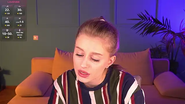 Mickey Milk online show from March 24, 7:14 pm