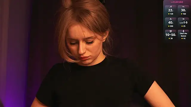 Mickey Milk online show from April 20, 3:24 pm