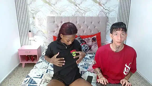 AshlieeGreenn online show from April 16, 9:15 pm