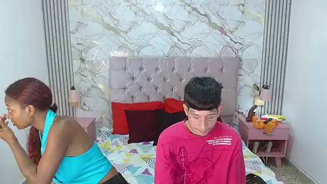 AshlieeGreenn online show from April 22, 7:31 pm