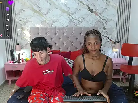 AshlieeGreenn online show from March 18, 7:37 pm