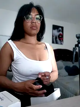 nathyjonees online show from May 21, 12:30 am