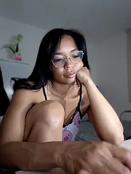 nathyjonees online show from May 27, 12:31 am